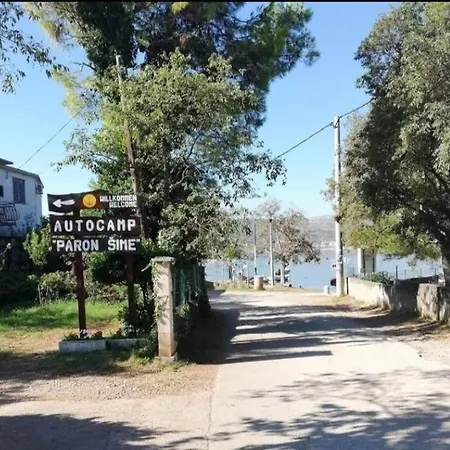 Paron Sime Kamp alanı Seline